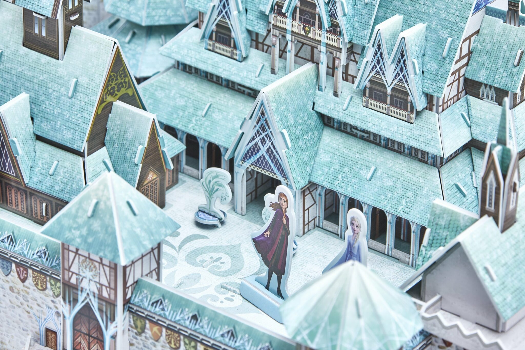 Présentation du casse-tête Disney - Frozen - Arendelle Castle (270 pièces) 3D - 4D Brands
