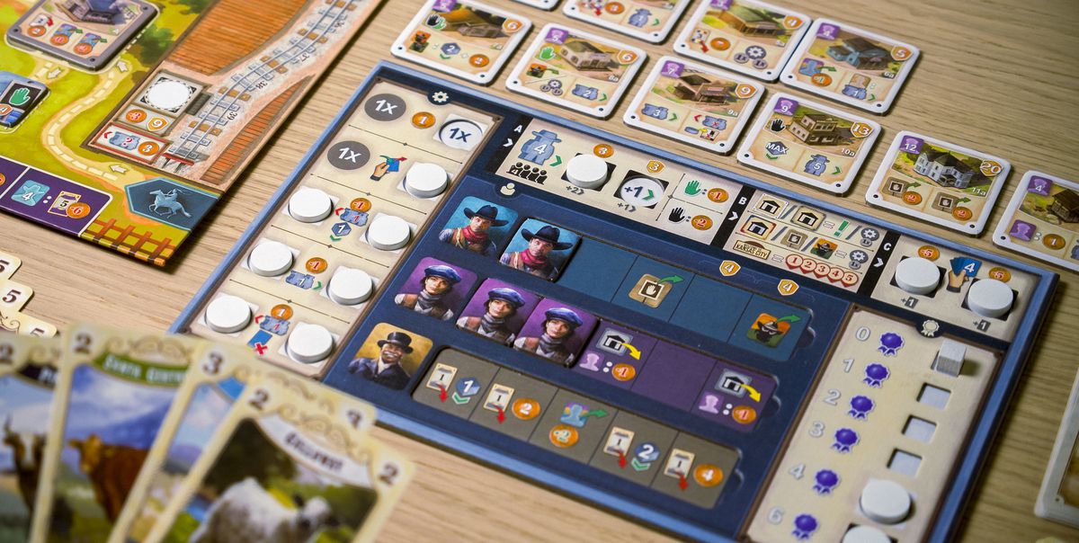 Great Western Trail: El Paso Board Game – Cattle Trading Strategy For 1-4 Players, Compact Travel Edition