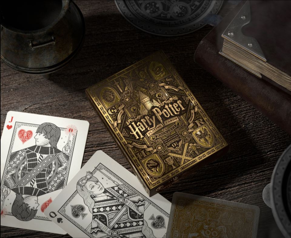Présentation du jeu Harry Potter: Cartes à Jouer Theory 11 (Or)