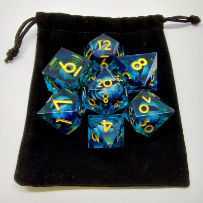 Boîte du jeu DÉSirable - kit de dés "Liquid Core" Oeil de Dragon Bleu avec pochette