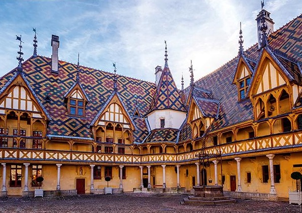 Les hospices de Beaune (1000 pièces) – Nathan
